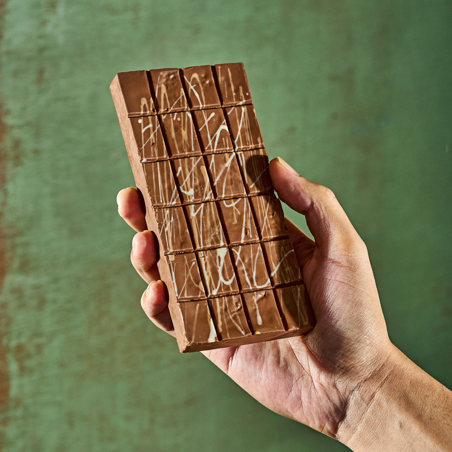 Nutella Kunafa Chocolate Bar