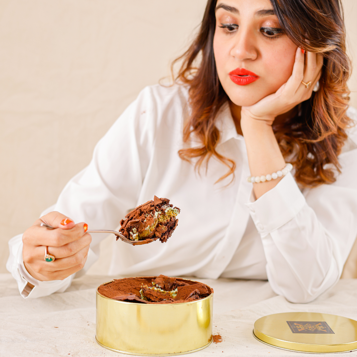Mini Kunafa Chocolate Dream Cake (Hyderabad Only)