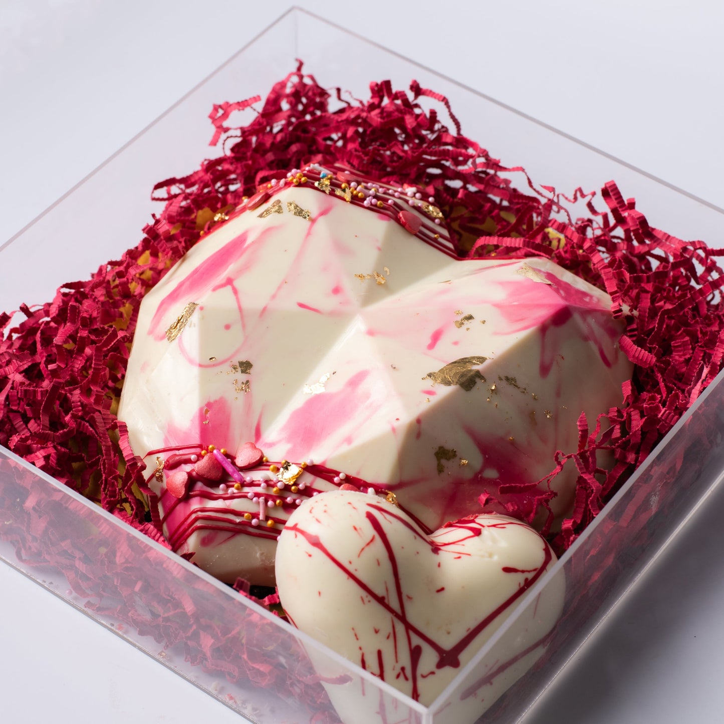 Don’t Break My Heart-Break The Piñata Cake (Hyderabad Only) (Valentine's Special)
