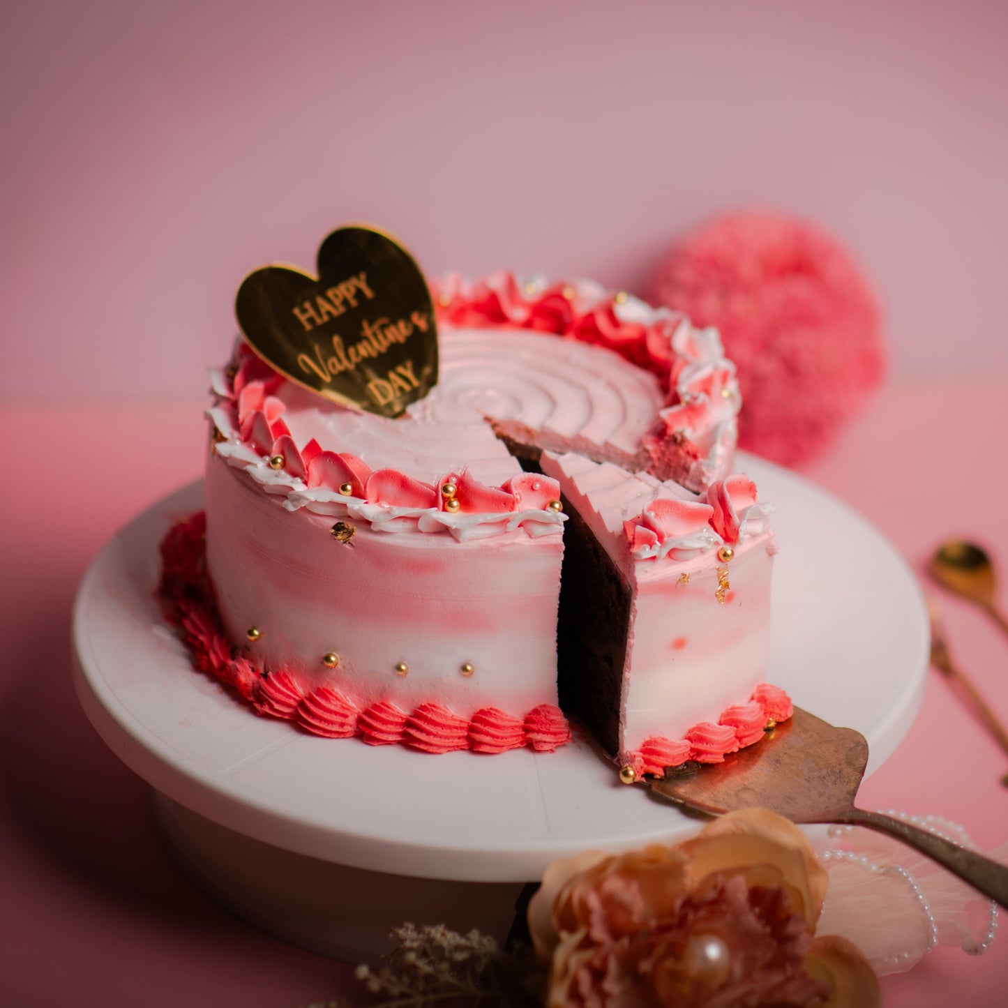 Valentine's Special Chocolate Cake (Hyderabad Only)