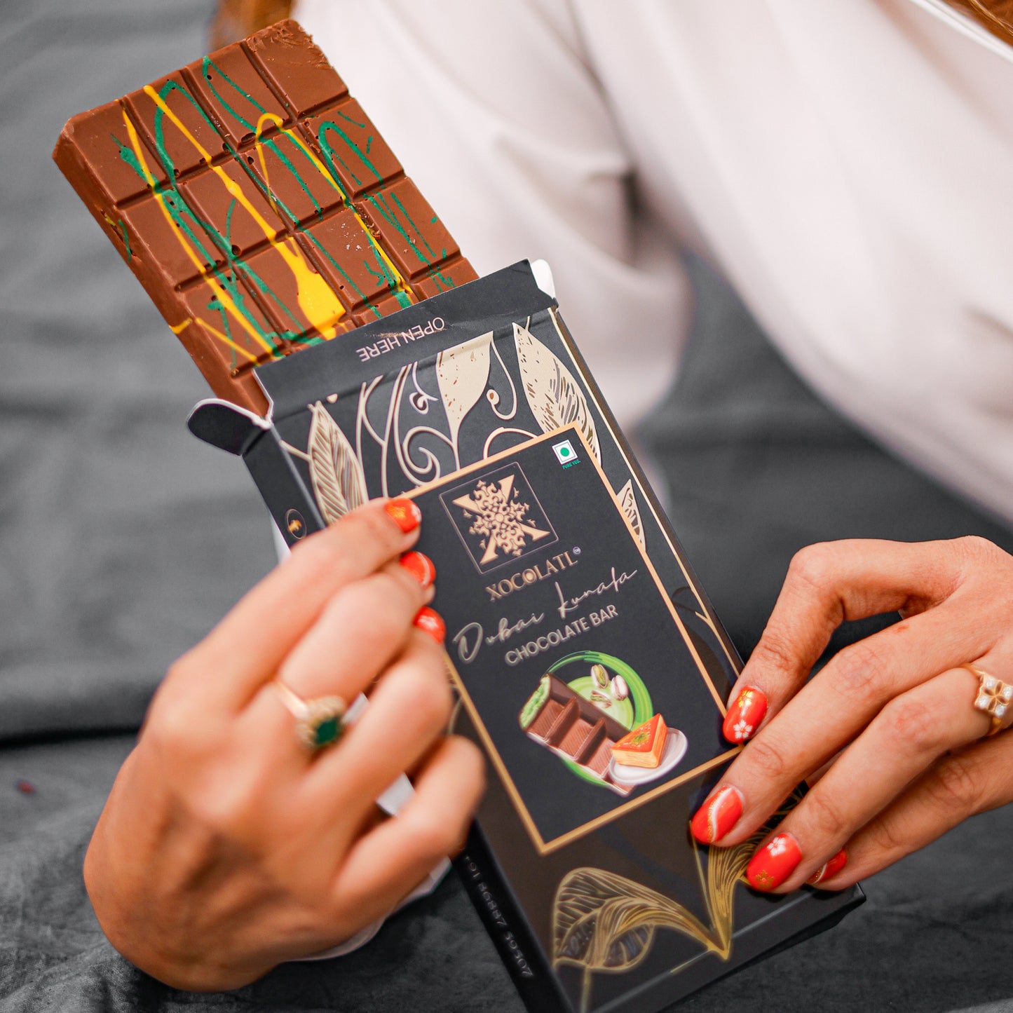 Signature Kunafa Chocolate Bar (Pistachio)