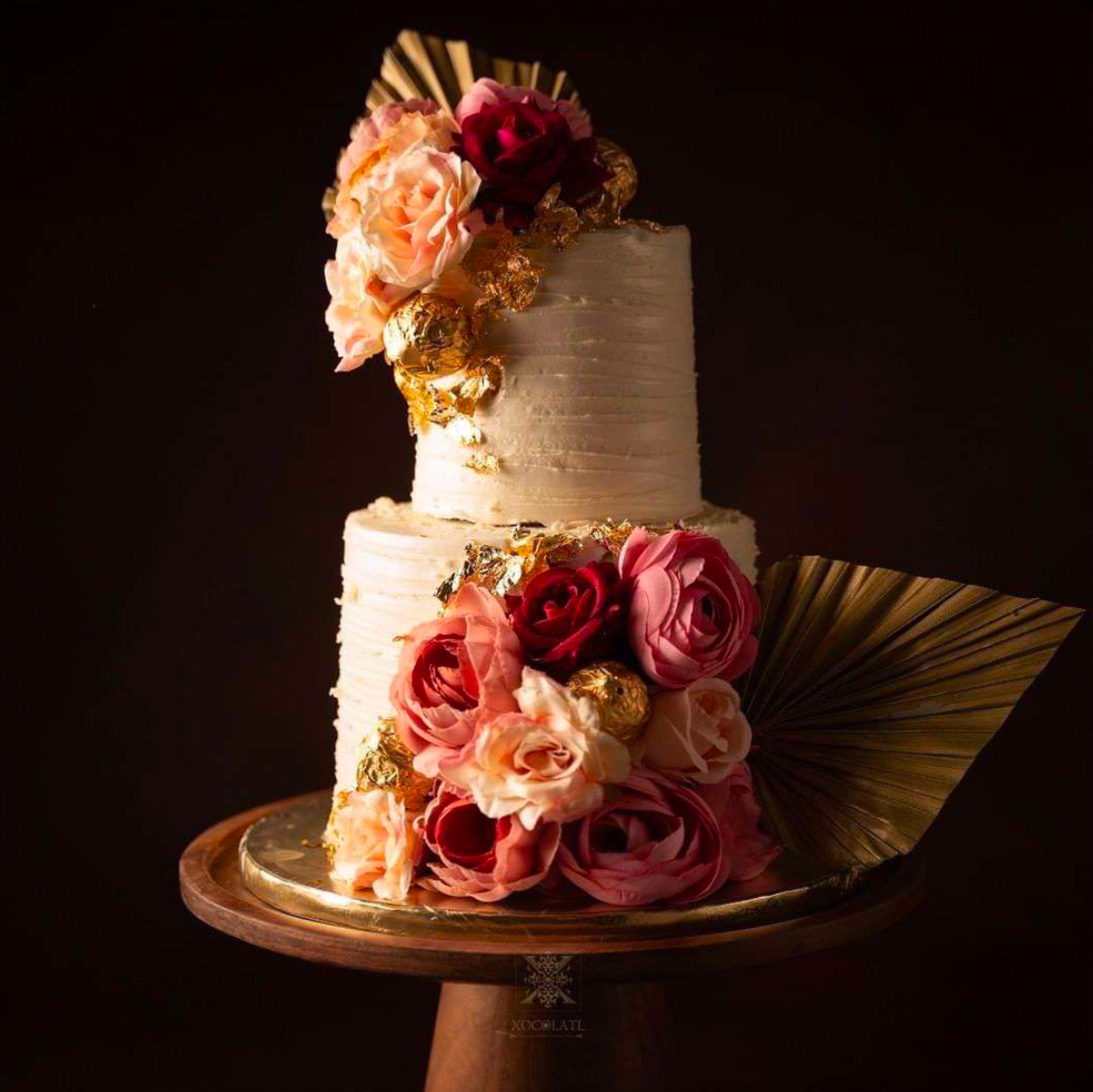 Regal Rose Cake (Hyderabad Only)