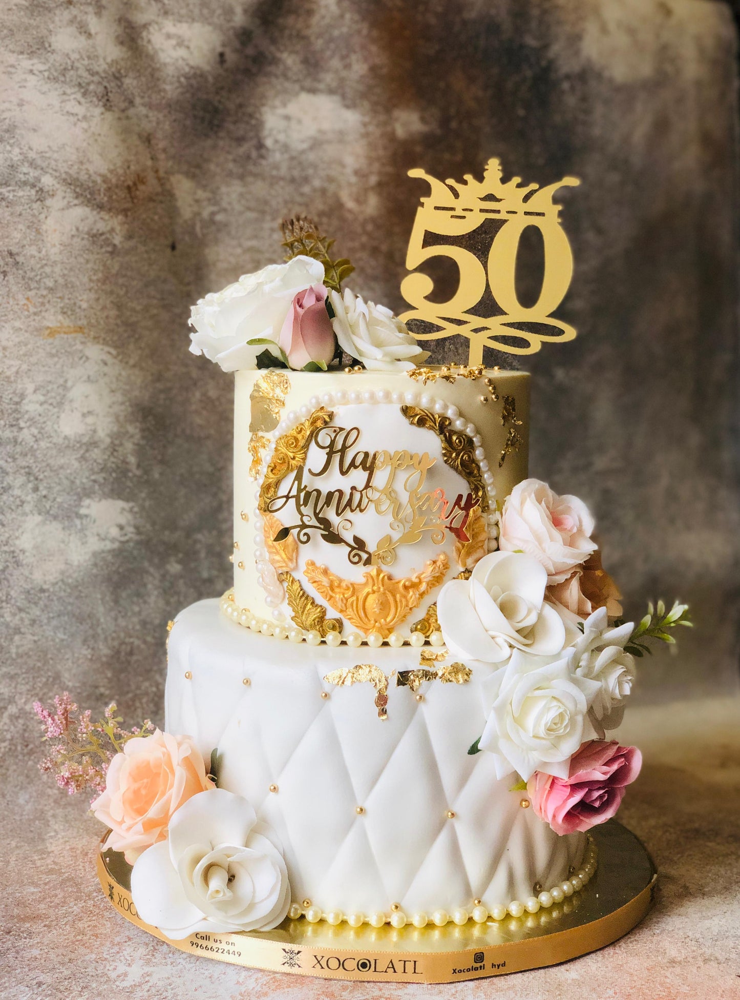 Opulent Bloom Cake (Hyderabad Only)