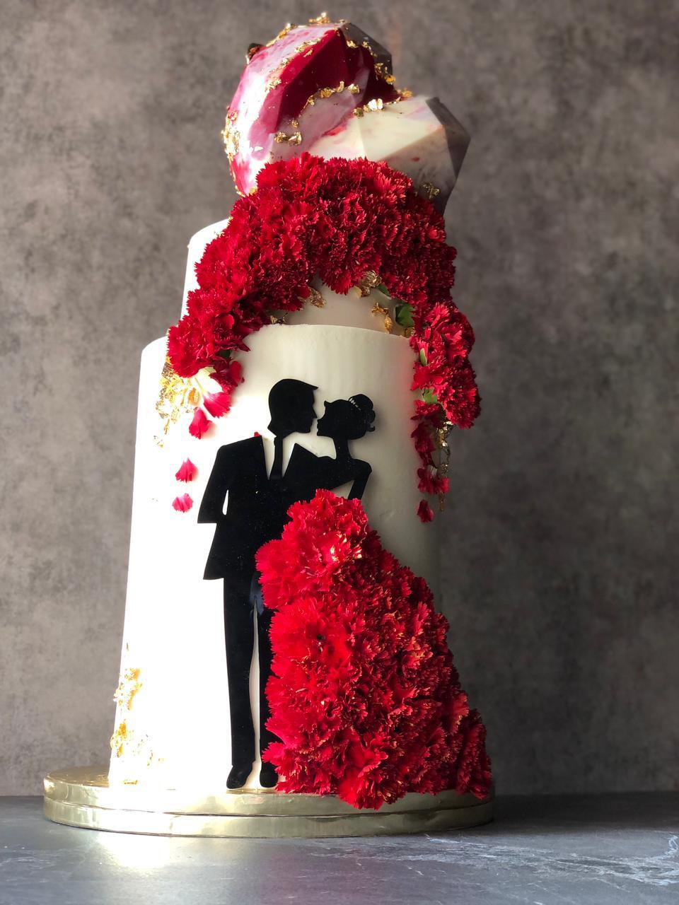 Floral Wedding Cake (Hyderabad Only)