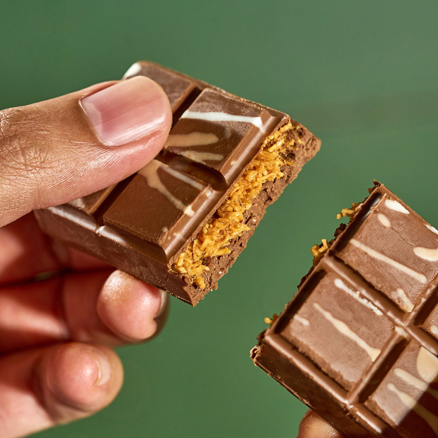 Salted Caramel Kunafa Chocolate Bar